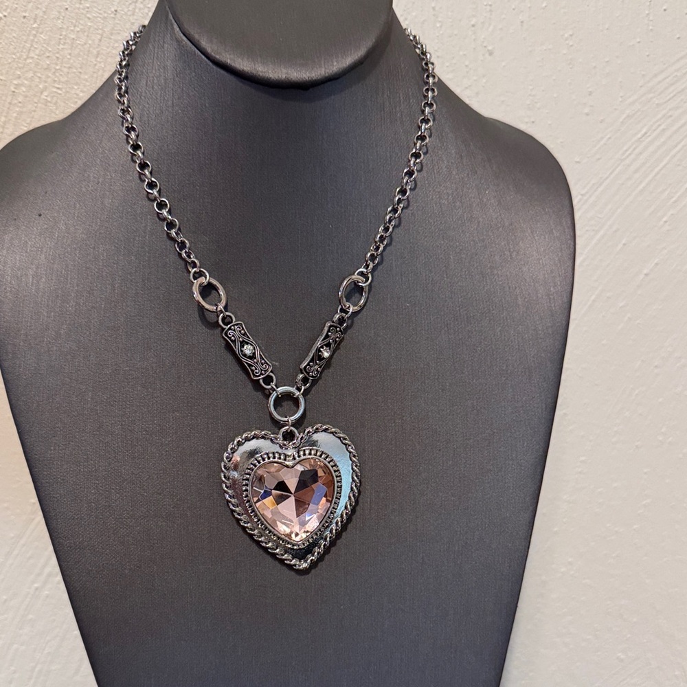 🛍️Silver Heart Pendant Necklace